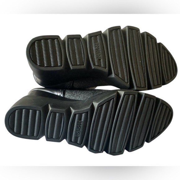 TALLIA Black Knee High Wedge Boots - Picture 4 of 6